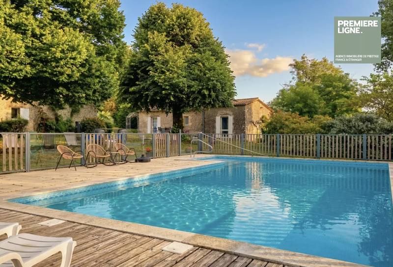 Propriété en pierre de 650 m² avec gîtes et piscine – Entre-deux-Mers