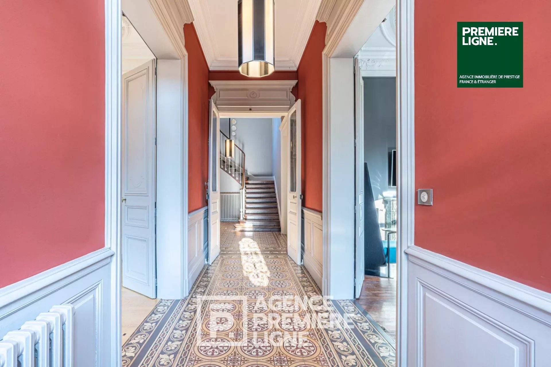 Hôtel particulier - quartier historique — photo 3